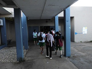 学校交流到着.jpg