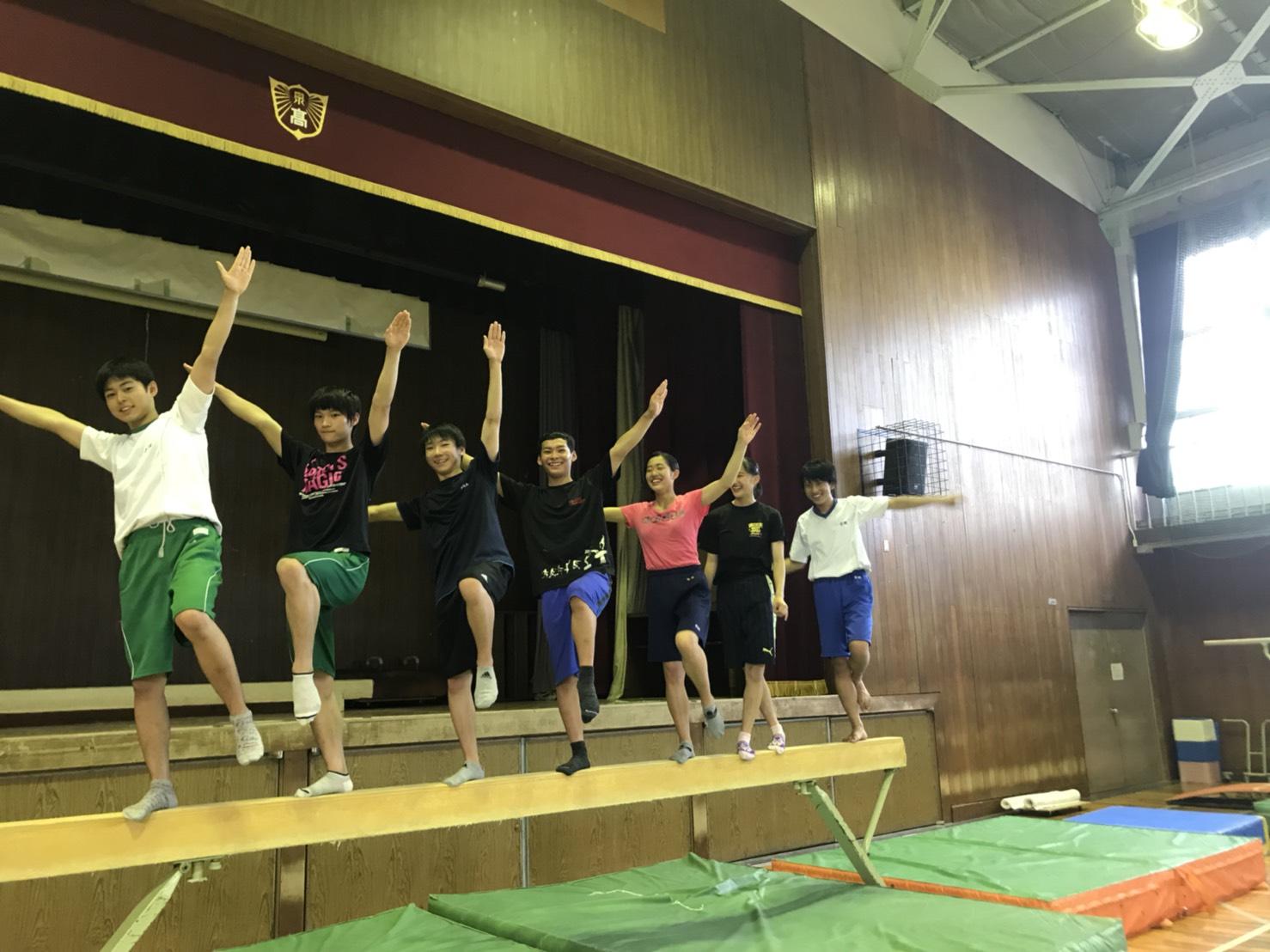 みんなで平均台①1535119994737.jpg