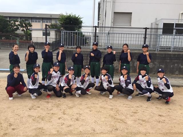 久しぶりに練習試合を行いました 泉陽高校 ソフトボール部 女子