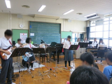 音楽部初ライブ.jpg