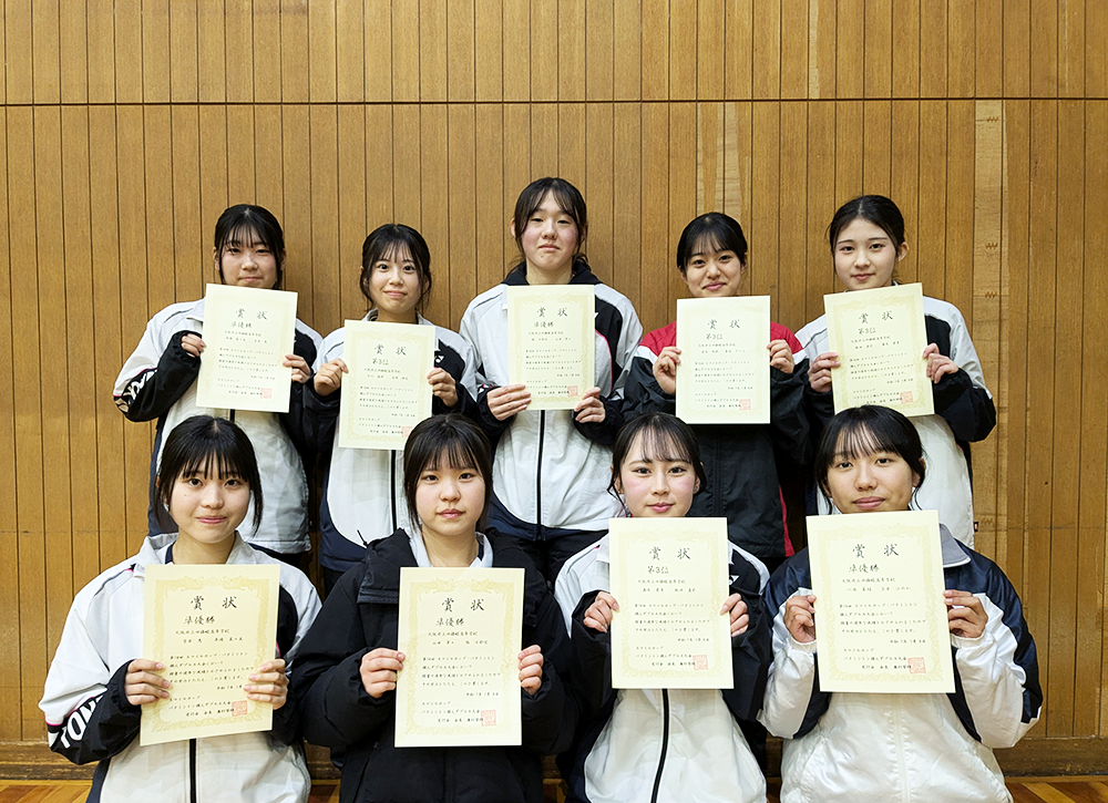 https://www.osaka-c.ed.jp/blog/shijonawate/badminton/PXL_20250105_080550380.png
