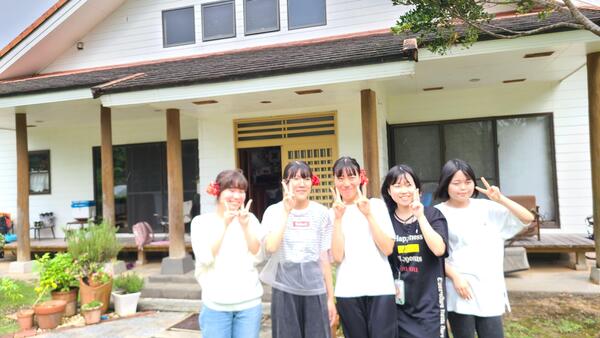 70029fe2caf4502b5545159eca33f87634acef50.jpg