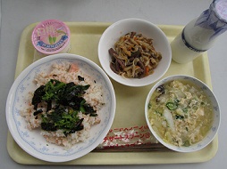 H270303給食差し替え.jpg