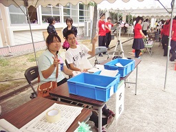 130908文化祭中庭舞台横本部2.jpg