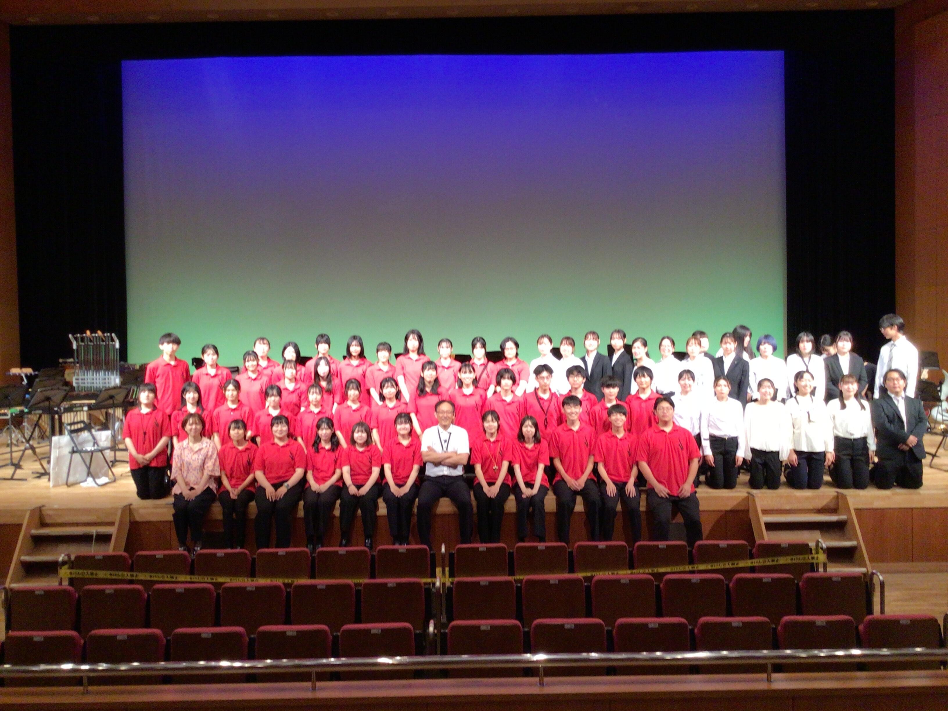 https://www.osaka-c.ed.jp/blog/takatsukikita/wind_music/IMG_1473.jpg