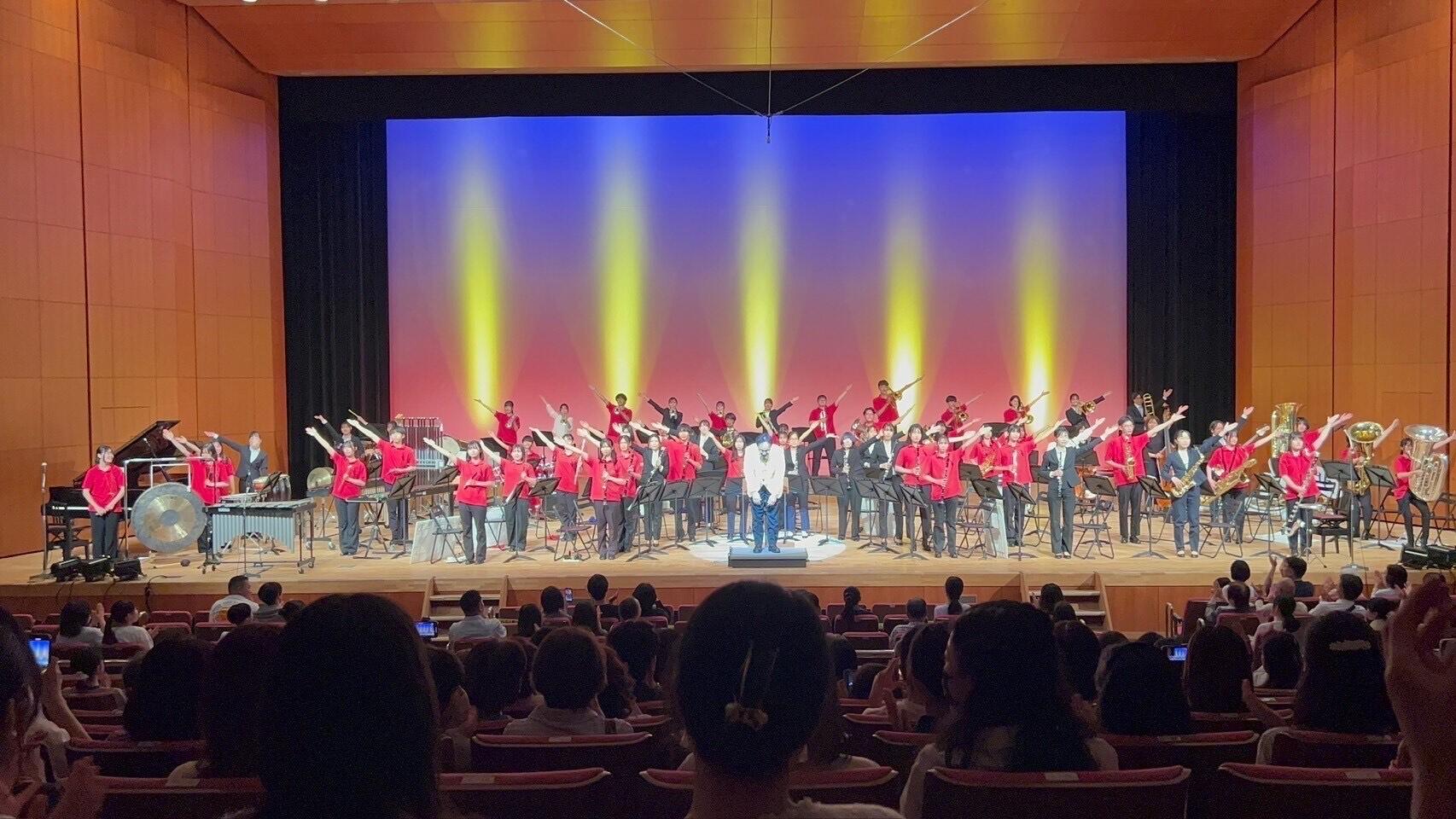 https://www.osaka-c.ed.jp/blog/takatsukikita/wind_music/IMG_1483.jpg