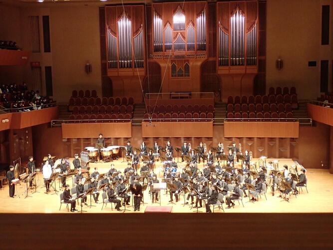 https://www.osaka-c.ed.jp/blog/takatsukikita/wind_music/IMG_18.jpg