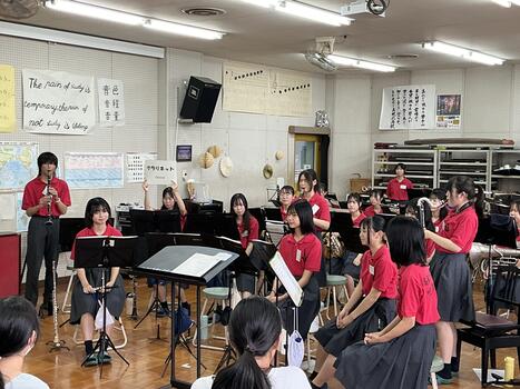 https://www.osaka-c.ed.jp/blog/takatsukikita/wind_music/IMG_2275.jpg