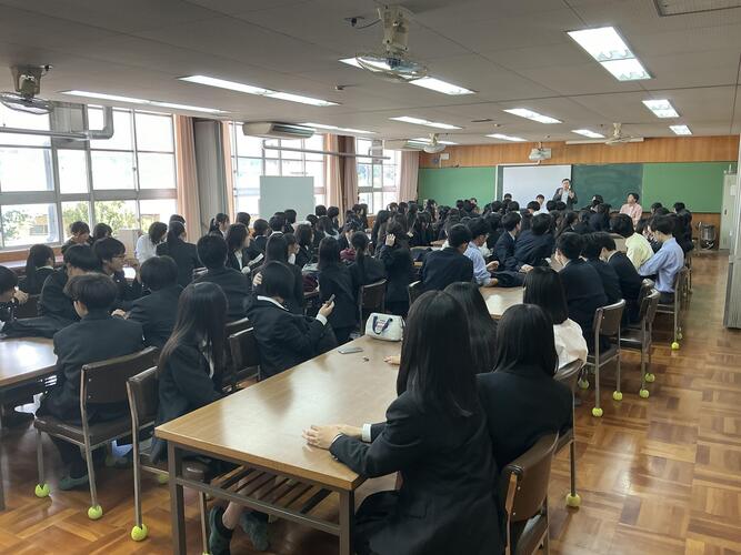 https://www.osaka-c.ed.jp/blog/takatsukikita/wind_music/IMG_2297.jpg