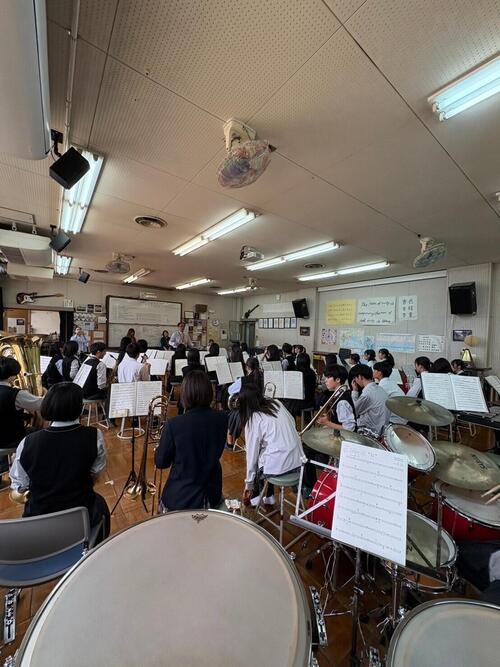 https://www.osaka-c.ed.jp/blog/takatsukikita/wind_music/IMG_2371.jpg