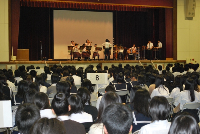 11.10.08学校説明会２.JPG