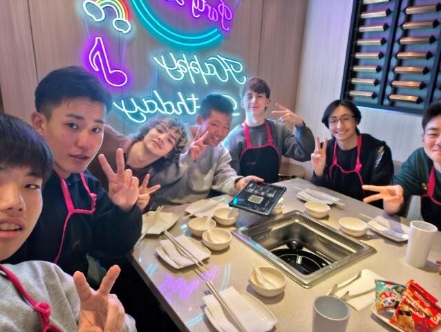 日曜日　Haidilao Hot Pot Bellevue.jpg