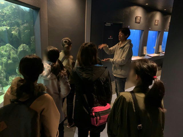 191226 水族館見学.JPG