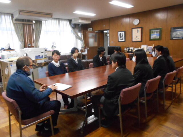 生徒会話し合い (2).JPG