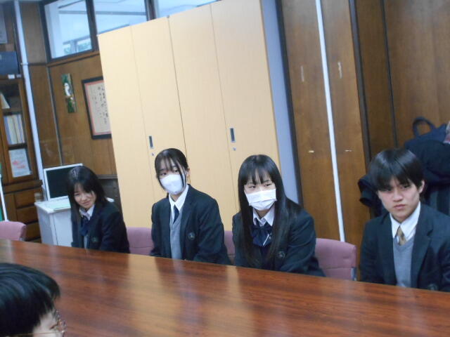 生徒会話し合い (4).JPG