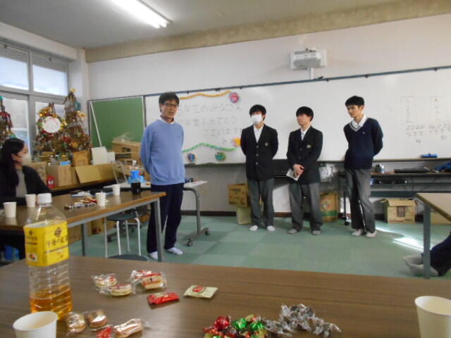 自立支援お別れ会 (17).JPG