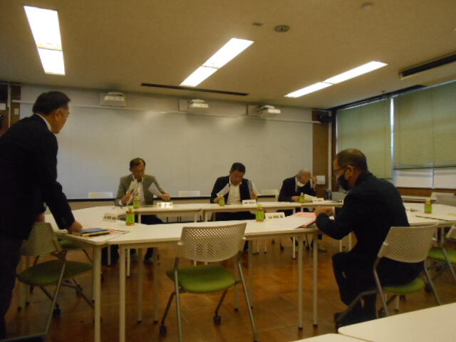 学校運営協議会 (10).JPG