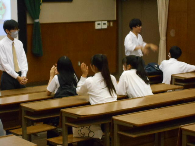 050722 学校説明会 (16).JPG