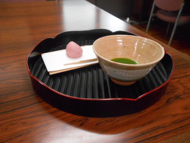 文化祭茶道部 (4).JPG