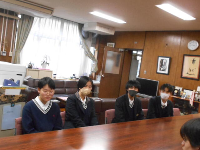 生徒会話し合い (3).JPG