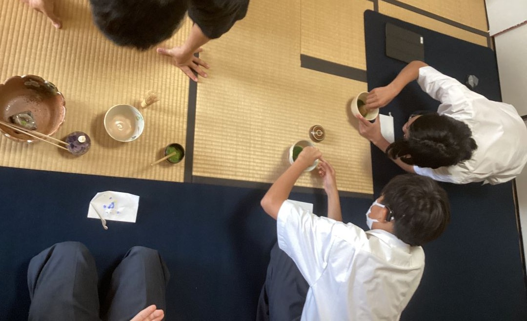 DXハイスククール茶道の様子