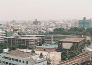 工事着工前の校舎遠景