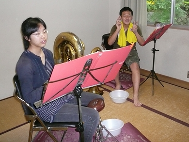 2人