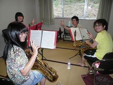 3人