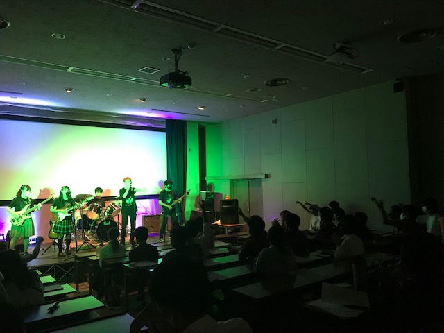 軽音のライブ