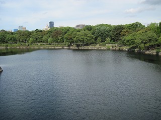 内濠の様子(西)