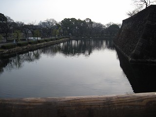 内濠の様子(東)