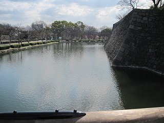 内濠の様子(東)