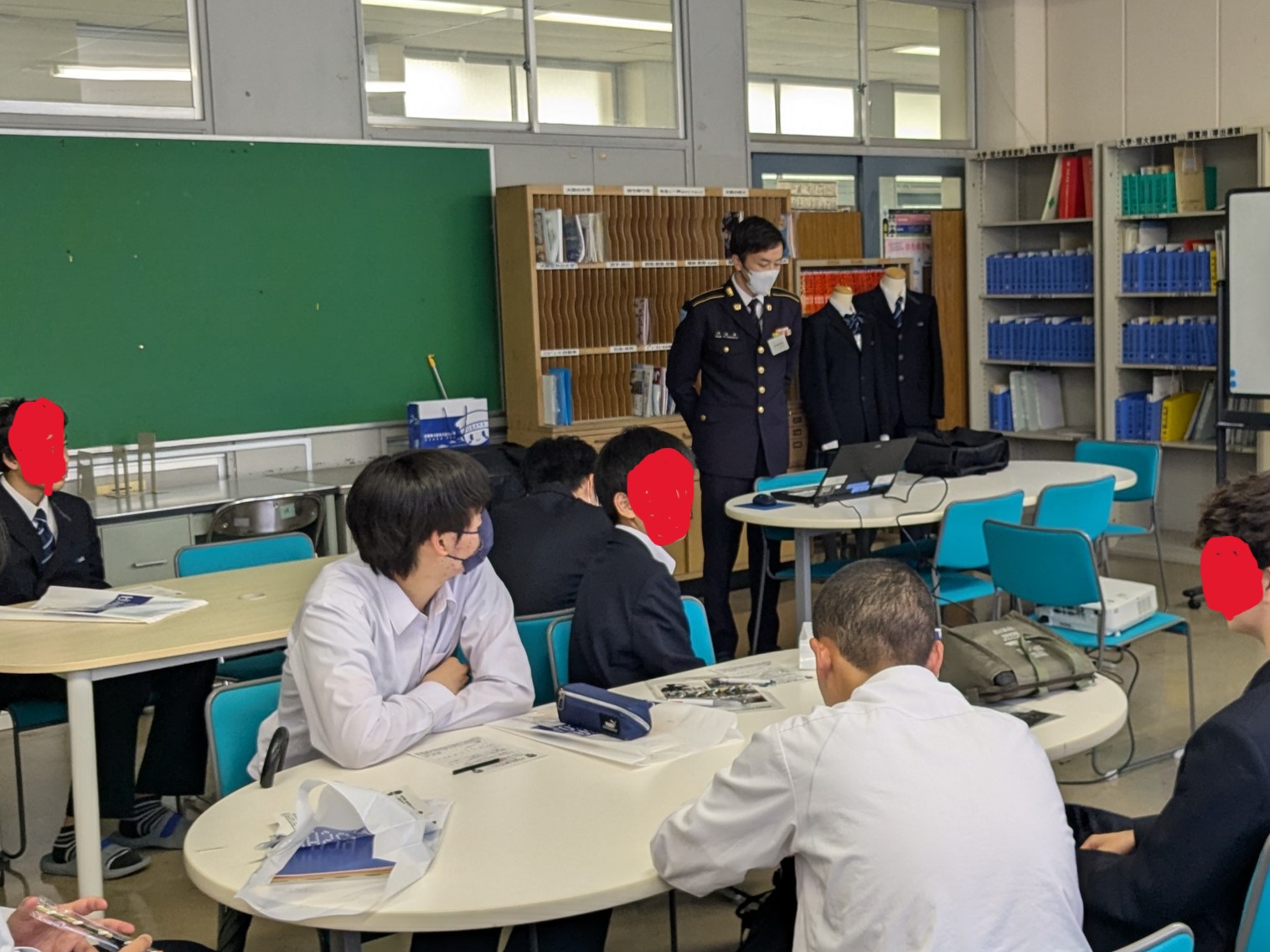 自衛隊説明会の様子1