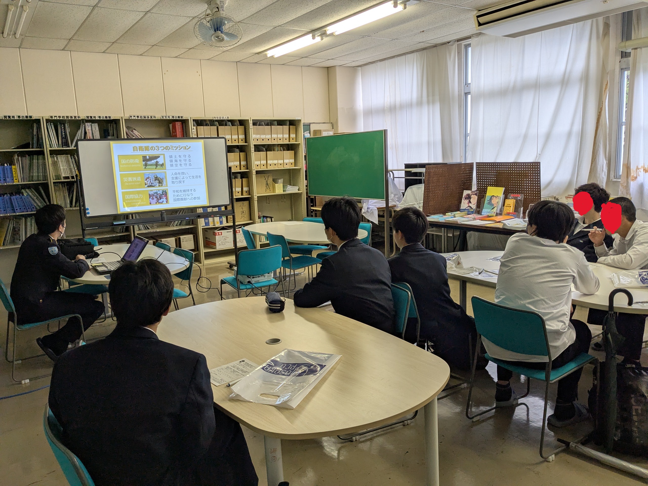 自衛隊説明会の様子2