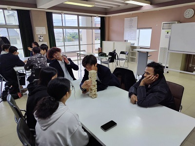 TOMONI日本語学校とアナログゲーム交流の様子2