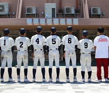 硬式野球部の活動写真