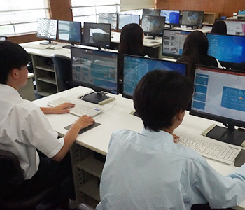 ITメディア部の活動写真