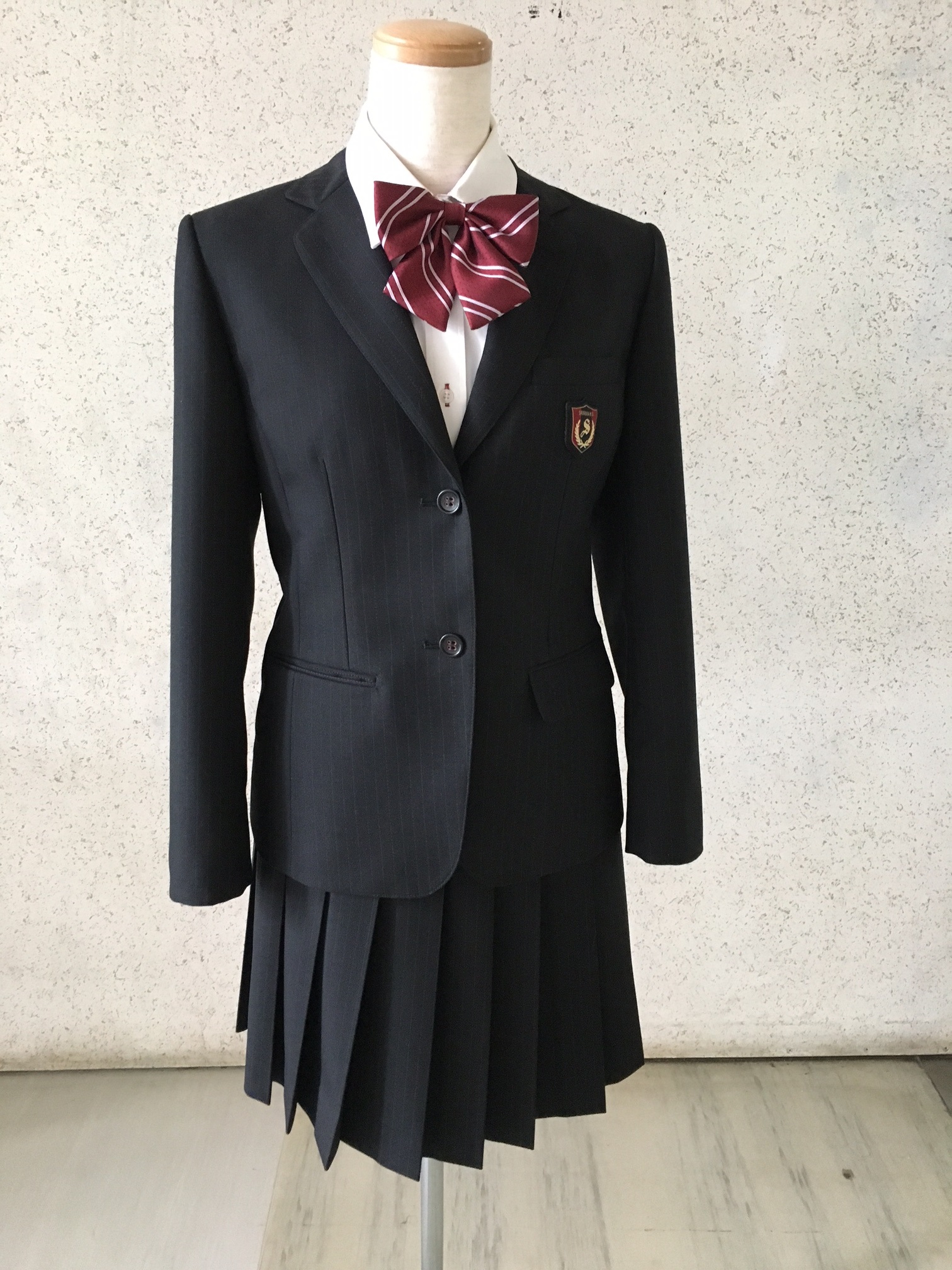 女子制服