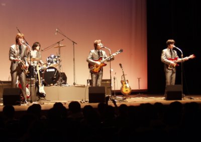 �A�b�v���p�C�̉��t���i