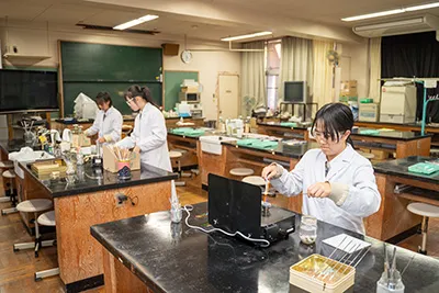 化学実験室