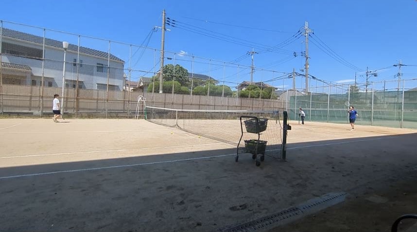 女子硬式テニス部